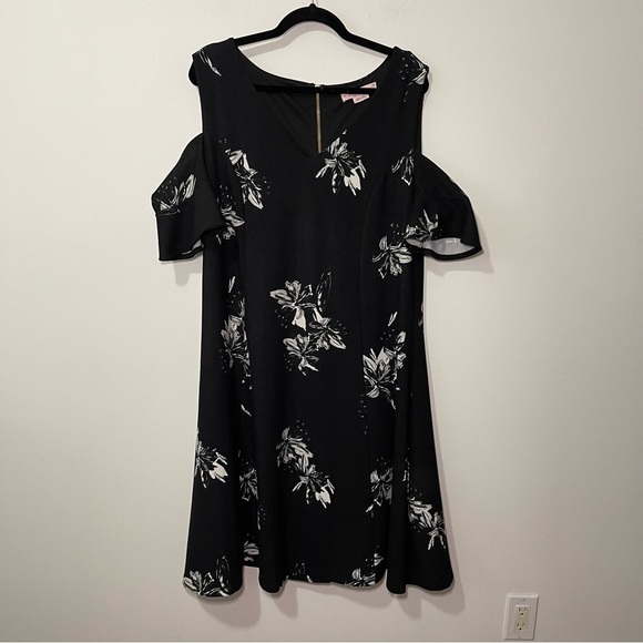 Pennington in every story women's black floral cold shoulder summer dress in 1X - Picture 1 of 8